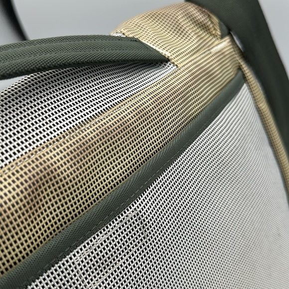 Vintage Patagonia Black Hole Messenger Laptop Bag Cross Body Green Reflective - Picture 13 of 14